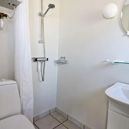 Iii Apartment